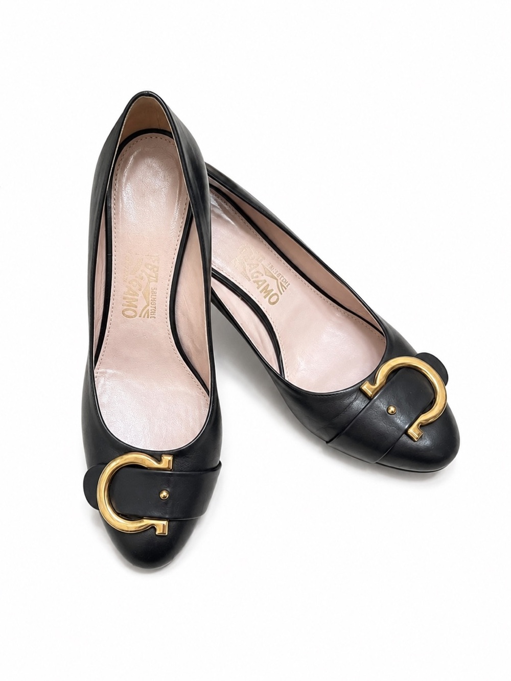 VINTAGE SALVATORE FERRAGAMO GANCINI PUMPS - Picture 8 of 8